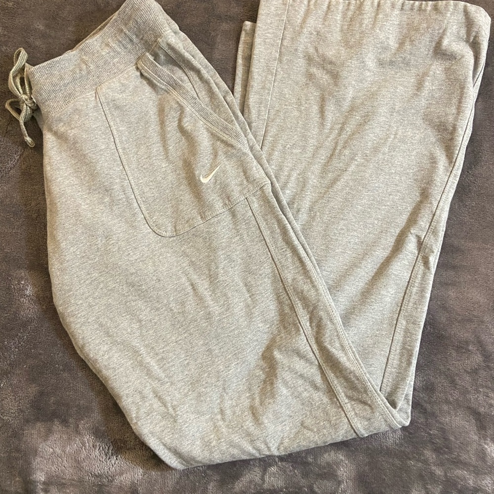 🌟Nike Heather Gray Joggers🌟